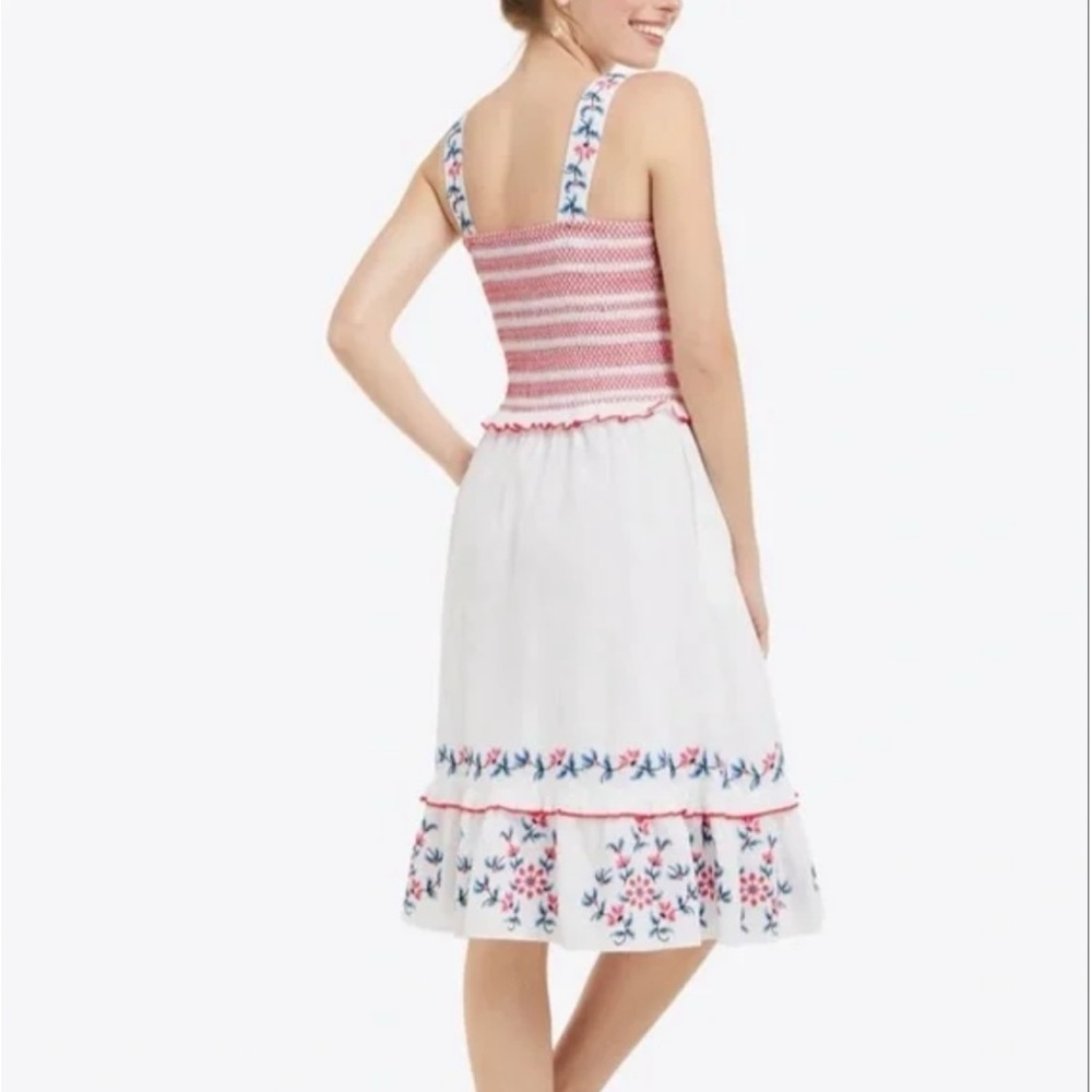 Draper James taylor smocked dress - Picture 3 of 7